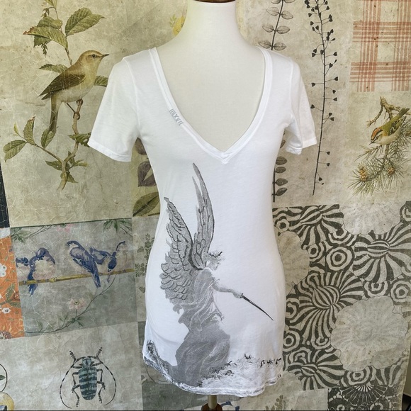 Queens of Glory Embroider/Printed Shrt Slv T-Shirt - Picture 1 of 16